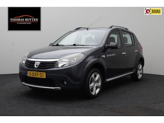 Dacia Sandero 1.6 Stepway 2010 | Trekhaak | Airco | Lichtmetalen Velgen | Parkeersensoren | Elektrische Ramen | Centrale Vergrendeling | 2 Sleutels