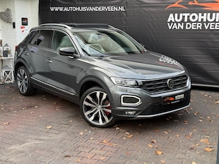 Volkswagen T-Roc 2.0 TSI 4Motion Sport, Panoramadak/Virtual/ACC/Beats/Trekhaak/Etc.