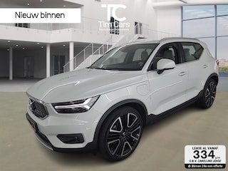 Volvo XC40 1.5 T5 Automaat | Leren bekleding | Stoel- en stuurverwarming | Achteruitrijcamera | Trekhaak uitklapbaar | Harman/kardon audio | Draadloze telefoonlader | Premium kleur