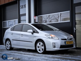 Toyota Prius 1.8 Dynamic Business | HUD | CRUISE | ONDERHOUD COMPLEET | SUPER NETTE AUTO | 2e EIGENAAR