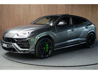 Lamborghini Urus 4.0 V8 HUD Panodak Leer ACC Ceramic Akrapovic Keyless 360 Camera B&O Massage Alcantara hemel Elektr. achterklep Elektr. verstelbare stoelen met memory Afneemb. trekhaak Softclose Achterasbesturing Elektr. verstelbare stuurwiel Navi Stoelverwarming voor & achter Stuurverwarming Stoelventilatie PDC LM ve
