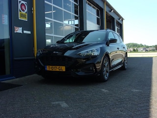 Ford Focus Wagon 1.0/125pk Hybrid ST-Line NAV CAM ECC HUD RR Keyless Privacy Glass