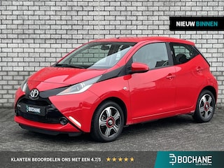 Toyota Aygo 1.0 VVT-i x-play | All-Season banden | Dealer Onderhouden | Airco | Achteruitrijcamera |