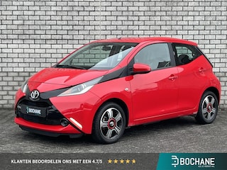 Toyota Aygo 1.0 VVT-i x-play | All-Season banden | Dealer Onderhouden | Airco | Achteruitrijcamera |