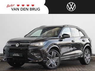 Volkswagen Tiguan 1.5 eHybrid R-Line | Trekhaak | Panoramadak | Dodehoekdetectie | Black style |