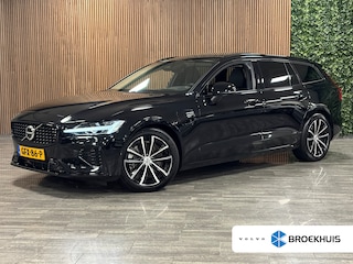 Volvo V60 T6 AWD Recharge Ultra Dark Schuifdak | Trekhaak | Head-Up Display | Harman Kardon | Adaptieve Cruise Control | Stoelverwarming voor+achter | Stuurwielverwarming | Full LED Meesturende koplampen | Pilot Assist | BLIS Dode Hoek Detectie | Parkeercamera | Elektrische voorstoelen geheugen | Lederen bekleding | Zitting verlenging voorstoelen | Lederen dashboard | 18 Inch | Google Infotainment | Keyless Drive | Parkeersensoren voor+achter | Privacy Glass | Elektrisch bedienbare achterklep | DAB Radio | Apple Carplay/Android Auto | Volvo On Call met mobiele App functie | Onyx Black Metallic |
