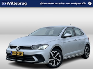 Volkswagen Polo 1.0 TSI Life / Navigatie / App connect / Parkeersensoren V+A / Lichtmetaal 16 inch /
