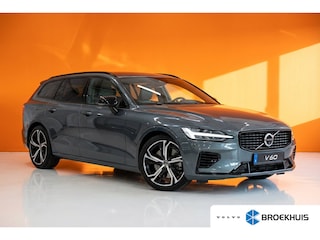 Volvo V60 2.0 T8 Plug-in hybrid AWD Ultra Dark Polestar Engineered Optimisation | Lounge Pack | 19" 5-triplespaaks Glossy Black Diamond Cut | Gelamineerde zijruiten rondom | Charcoal hemelbekleding | Extra getint glas achter | Volvo Guard Alarm