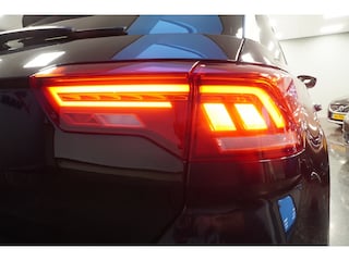 Volkswagen T-Roc 1.0 TSI Style App connect Navigatie Climate controle PDC V+A