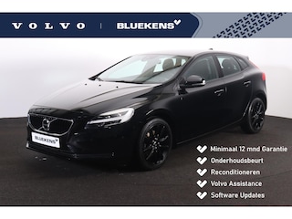 Volvo V40 T3 Kinetic - Verwarmde voorstoelen - Parkeersensoren achter - Cruise control - High Performance audio - Navigatie - 17' LMV