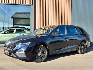 Skoda Octavia Combi 1.4 TSI 245pk RS iV PHEV Business | Matrix | Virtual | Carplay | Stuur - stoelverw.