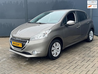 Peugeot 208 1.2 VTi Active / 5 Deurs / Trekhaak