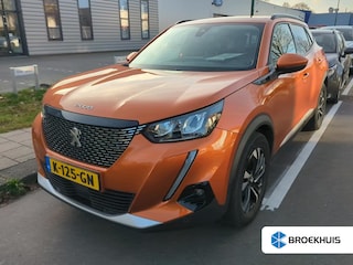 Peugeot 2008 1.2 PureTech Allure | Navigatie | Camera | 3D Instrumentenpaneel | Apple carplay | Trekhaak | Mistlampen |