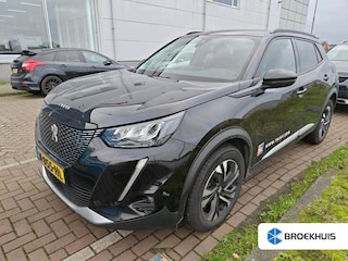 Peugeot 2008 1.2 PureTech Blue Lease Allure | Navigatie | Camera | 3D Instrumentenpaneel | Apple carplay | All season | Mistlampen |