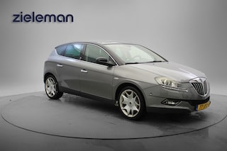 Lancia Delta 1.8 16V DI Executive- Half leer, Navi, Cruise, Panorama