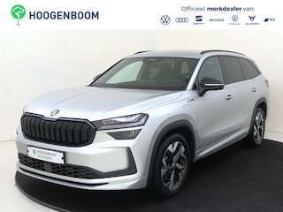 Skoda Kodiaq 1.5 TSI PHEV Sportline Business | Trekhaak | Achteruitrijcamera | 3-zone airco | Dodehoek detectie | Keyless | Adaptieve cruise control | CarPlay | Stoelverwarming |