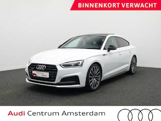 Audi A5 Sportback 40 TFSI Sport S-line black edition 190pk | Panoramadak | Navigatie | Led koplampen | 19 inch lichtmetalen velgen