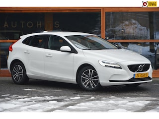 Volvo V40 T2 Polar+ | Dealer onderhouden | Automaat | Stoelverwarming | 4 All-Seasons | Cruise Control |
