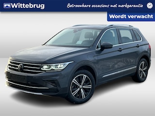 Volkswagen Tiguan 1.4 TSI 245pk DSG eHybrid Elegance / Panorama dak / Zwenkbare trekhaak / Head-Up Display / 360 Camera / Elek Achterklep / IQ Led / Virtual cockpit
