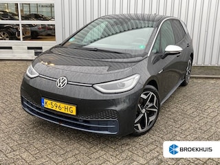 Volkswagen ID.3 First Plus 58 kWh 204pk | Camera achter | Steunhaak "fietsendrager" | Adaptief cruise control | Navigaite | Stoelverwarming | App connect | Parkeersensoren v+a | Privacy glass | | 19"LMV