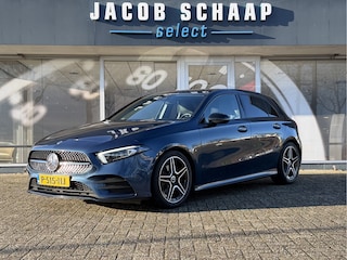Mercedes-Benz A-klasse 180 Business Solution Automaat / AMG styling / 18"LM / LED / Navi / Camera