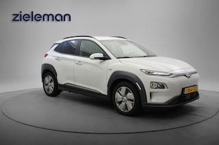 Hyundai Kona EV Fashion 64 kWh - stoelverw. camera, half leer,  headup display