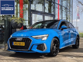 Audi A3 Sportback 40 TFSI e S-LINE | TURBOBLAUW | Panoramadak | LED | Cruise Control | Climate Control | Parkeer assistent | Parkeersensoren + Camera