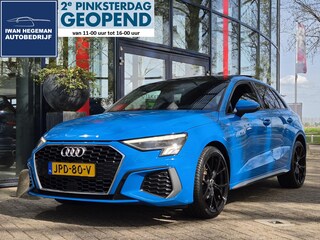 Audi A3 Sportback 40 TFSI e S-LINE | TURBOBLAUW | Panoramadak | LED | Cruise Control | Climate Control | Parkeer assistent | Parkeersensoren + Camera