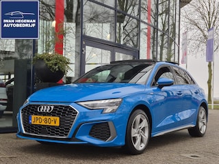 Audi A3 Sportback 40 TFSI e S-LINE | TURBOBLAUW | Panoramadak | LED | Cruise Control | Climate Control | Parkeer assistent | Parkeersensoren + Camera