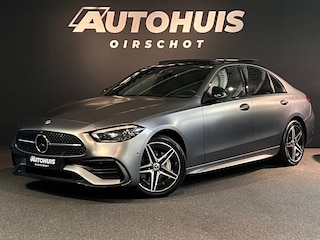 Mercedes-Benz C-klasse 300 e AMG Line Limousine MagnoMatt/ Pano/ Massage/ 360 Camera/ Trekhaak/ ACC/ Ambientlight