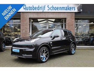 Lynk & Co 01 1.5 261PK! MY23 ZWARTE-HEMEL ROLHOES MY23 360-CAMERA PANO/SCHUIF INFINITY DAB NAVI CARPLAY CAMERA STOELVERWARMING ELEK.ACHTERKLEP 20"LMV
