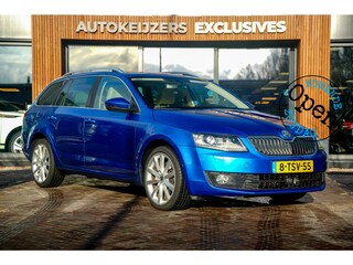 Skoda Octavia Combi 1.4 TSI Greentech Elegance Businessline Leer Alcantara Navi PDC ACC Keyless LED Xenon