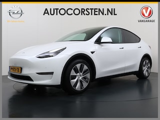 Tesla Model Y Long Range AWD 75kWh Trekhaak SOH 91% Warmtepomp Autopilot Leder Panoramadak Elektr.Stuur+Stoel+Verwarmd Navi Ecc Premium Audio Keyless Privacyglas 4WD Camera's Elektr.AchterKlep Parkeer Assistent Sentry-Mode Bluetooth Dodehoek detector Connected services AMD-Ryzen Processor™ 1e Eigenaar 1.600kg Trekvermogen Origineel Nederlandse Auto Garantie op Batterij en Motor tot 29-6-2030 max. 192.000km