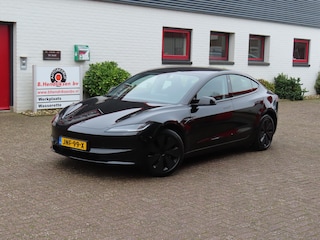 Tesla Model 3 RWD Premium Highland/ Facelift met richtingaanwijzerhendel en front camera/ LFP accu/ Stoel + stuurwiel verwarming/ Panoramadak/ Origineel NL/ NAP
