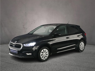 Skoda Fabia Selection 1.0 TSI 95pk Cruise control, Parkeersensor achter, App connect, Bluetooth, DAB, Radio, Airco, LED koplampen