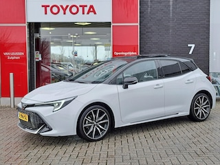 Toyota Corolla Hybrid 140 GR Sport SCHUIF/KANTELDAK SPORTIEVE UITSTRALING PARKEERSENSOREN