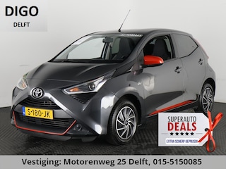 Toyota Aygo 1.0 VVT-i X-PLAY AUTOMAAT GARANTIE TOT 10-2031 BIJNA 2022. APPLE CARPLAY & ANDROID AUTO . ACHTERUITRIJ CAMERA .