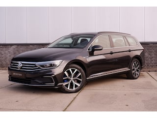 Volkswagen Passat Variant 1.4 TSI PHEV GTE Business | Elek Trekhaak | Virtual | LED | Camera | Carplay | Memory | Navi