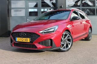 Hyundai i30 1.5 T-GDI MHEV NLINE   **NL-auto**   winterbanden set