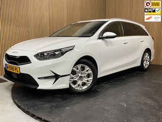 Kia Ceed Sportswagon 1.5 T-GDi DynamicPlusLine|160PK|AFN.TREKHAAK|1/2 LEDER|STOEL+STUURVERW|KEYLESS|NL-AUTO|NAP|1e EIG|IN.BTW|
