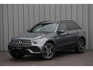 Mercedes-Benz GLC 300e AMG 4-Matic | 320PK | Head-up | Keyless-go | Sfeerverlichting | Multibeam | Stuurwielverw. | Air-balance | 2020.