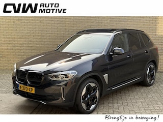 BMW iX3 High Executive 80 kWh | 96% SOH | Panoramadak | Leder | Stoelverwarming | Sportstoelen met memory | Shadowline | Harman&kardon | Navigatie | Head up | LED | DAB | Apple CarPlay | 360 camera | Elektrische achterklep | Virtual cockpit