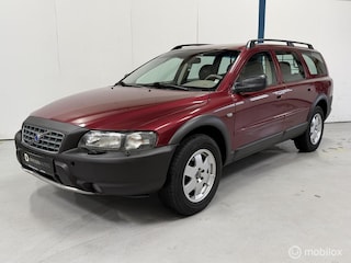 Volvo XC70 2.5 T Comfort Line AUTOMAAT / LEER