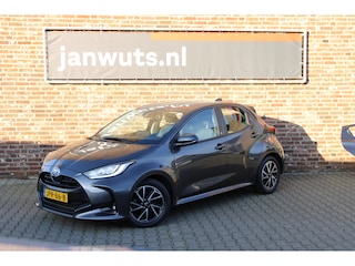 Toyota Yaris 1.5 Hybrid Dynamic + Comfort Pack