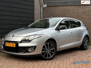 Renault Mégane 1.2 TCe Bose StartStop | Stoelverwarming | Navi | Cruise | PDC | Goed onderhouden