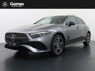 Mercedes-Benz A-klasse 250 e Business Solution AMG | Panorama - Schuifdak | Multibeam Led | Apple Carplay & Android Auto | Sfeerverlichting | Stoelverwarming Voorin | Achteruitrijcamera | Nightpakket