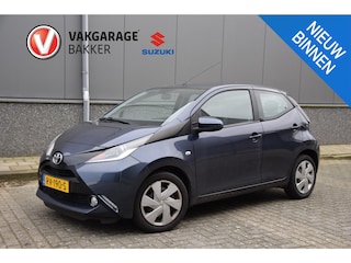 Toyota Aygo 1.0 VVT-i x-play | Cruise control | Volledig onderhouden | Bluetooth |