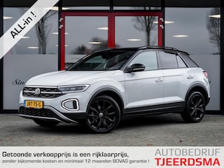 Volkswagen T-Roc 1.5 TSI Sport | FACELIFT | IQ Light Matrix | Camera | Virtual Cockpit | Black Optic | Velours Bekleding | 18'' Lichtmetalen Velgen | Apple Carplay | Android Auto | Navigatie | Adaptieve Cruise Control | Keyless |
