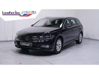Volkswagen Passat Variant 1.5 TSI Business Wegklapbare trekhaak Navi Camera Apple Carplay Voorruitverwarming Virtual cockpit NAP Led koplampen Rijklaar!