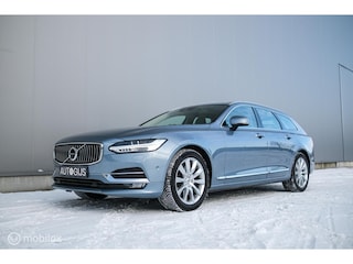Volvo V90 2.0 D4 Inscription | VOL opties | B&W audio | Massage | Stoelkoeling | Trekhaak | 360 cam | HUD | Mussel blue | NAP NL auto |